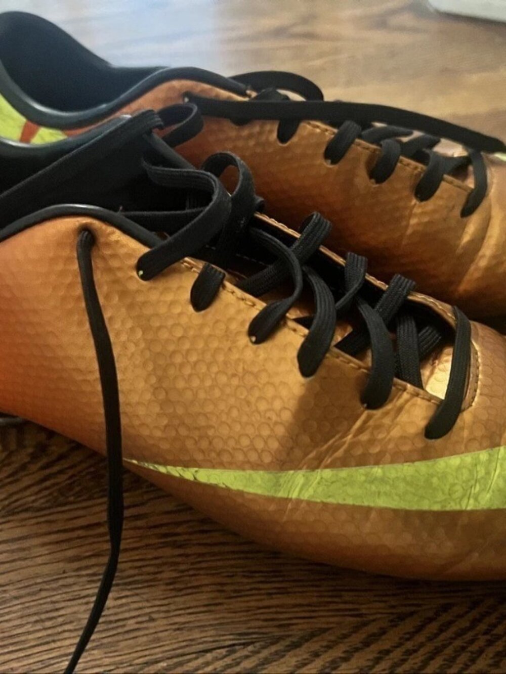 Nike Mercurial Victory III FG Soccer Cleats Mens US 8.5 Orange Volt